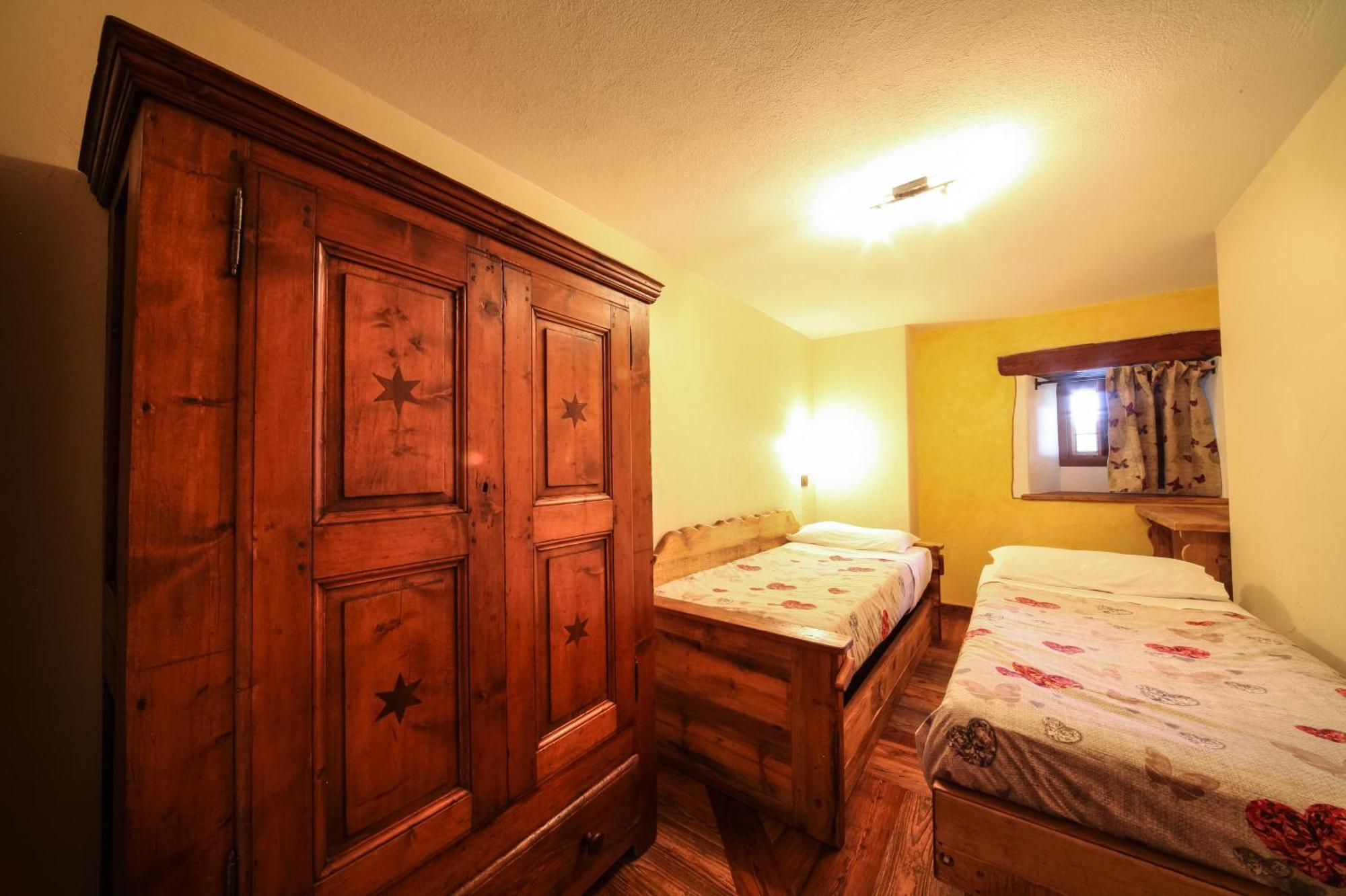 Souvenir De Tsaneli Roisan Quarto foto